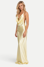 Xylara | Elegant Halter Neck Bodycon Dress