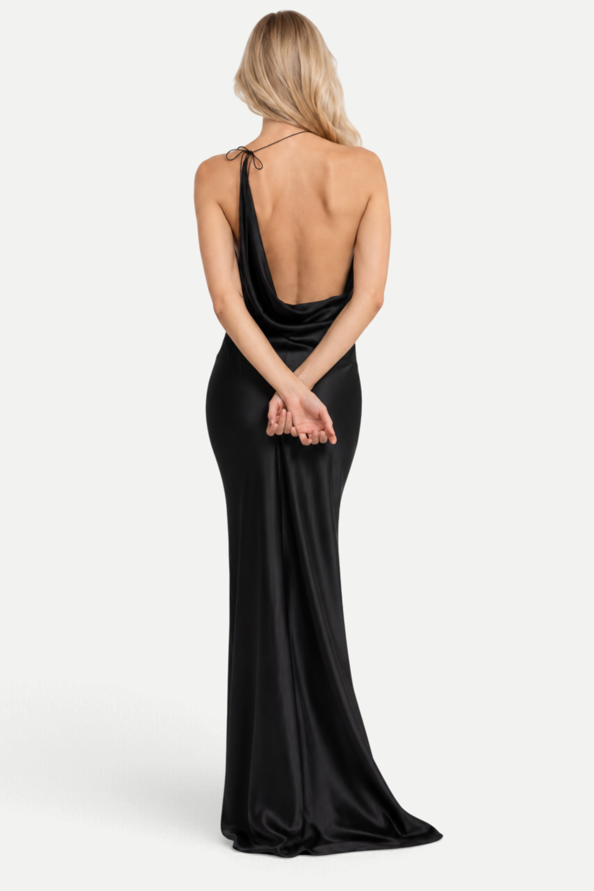 Xylara | Elegant Halter Neck Bodycon Dress