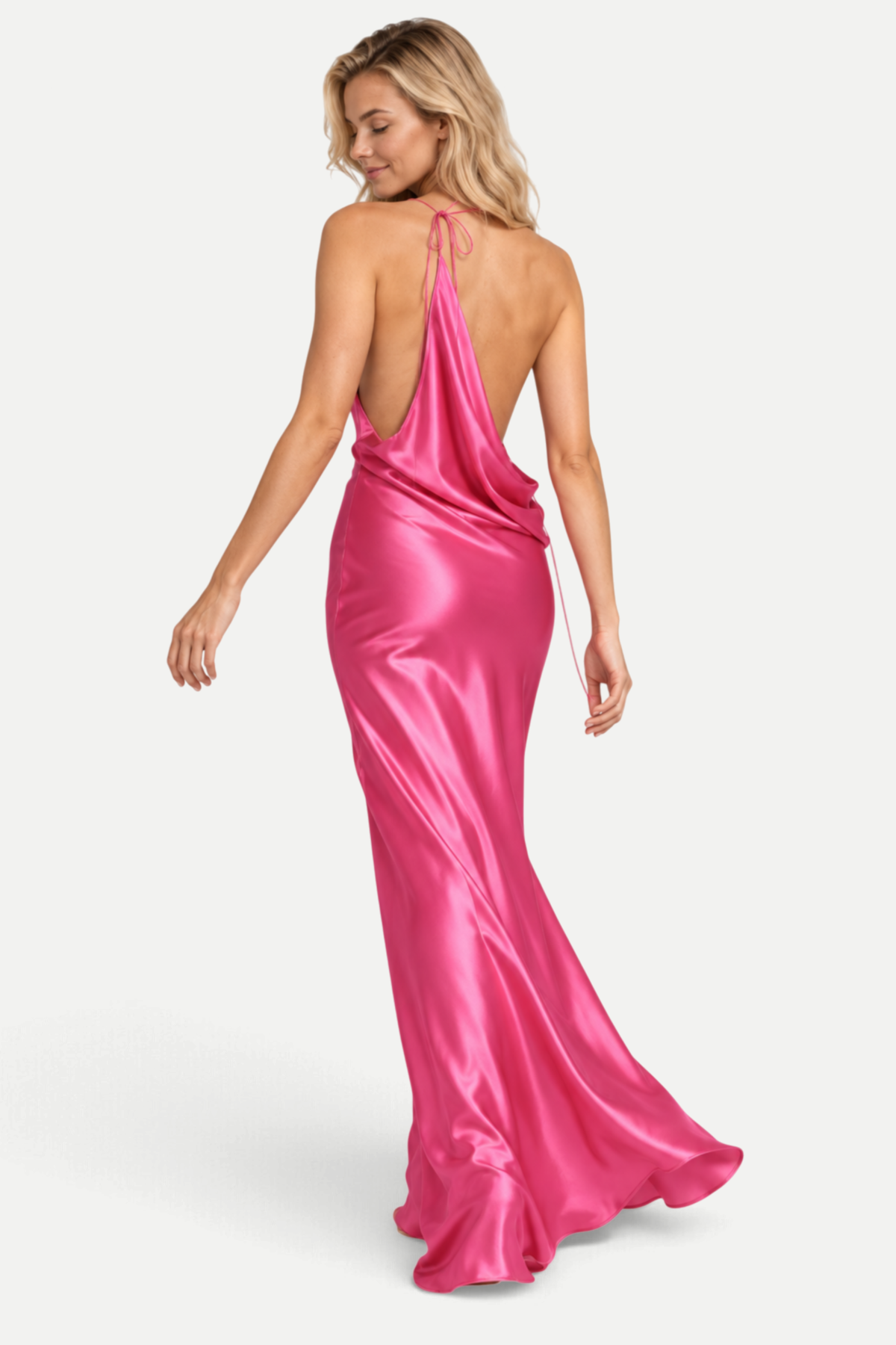 Xylara | Elegant Halter Neck Bodycon Dress