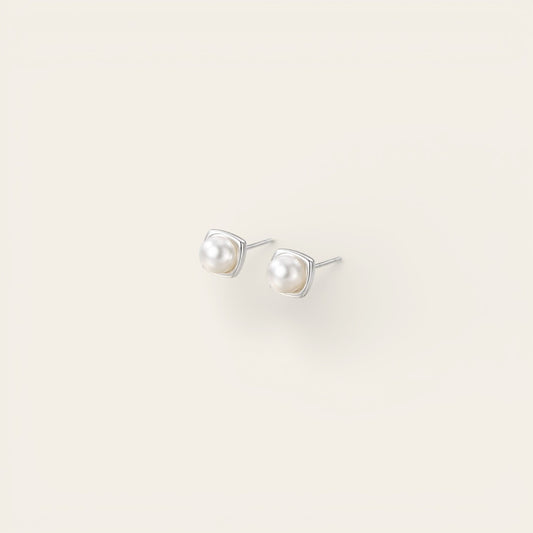 Freshwater Pearl Earrings