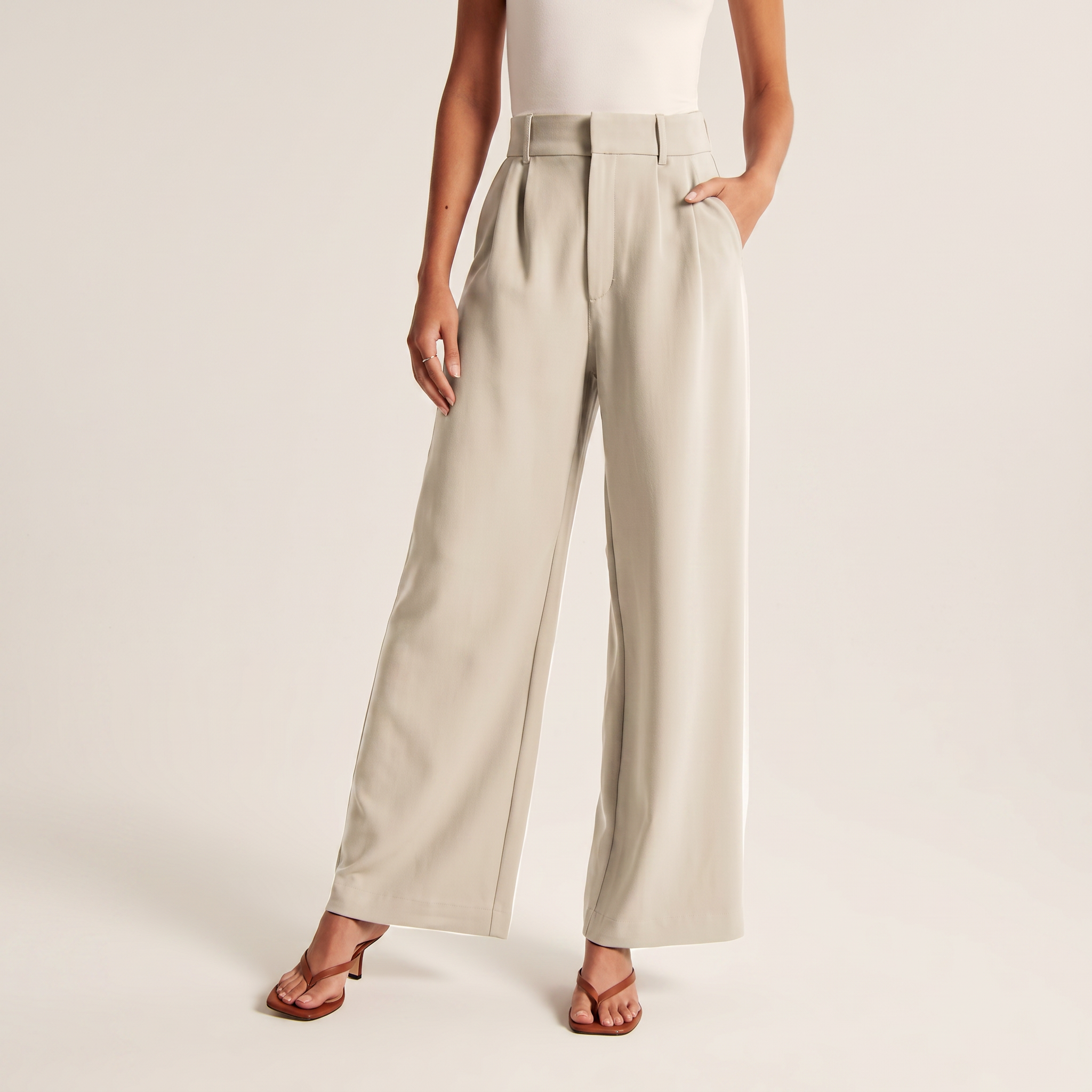 Norielle Women’s Classic Wide Leg Pocket Trousers