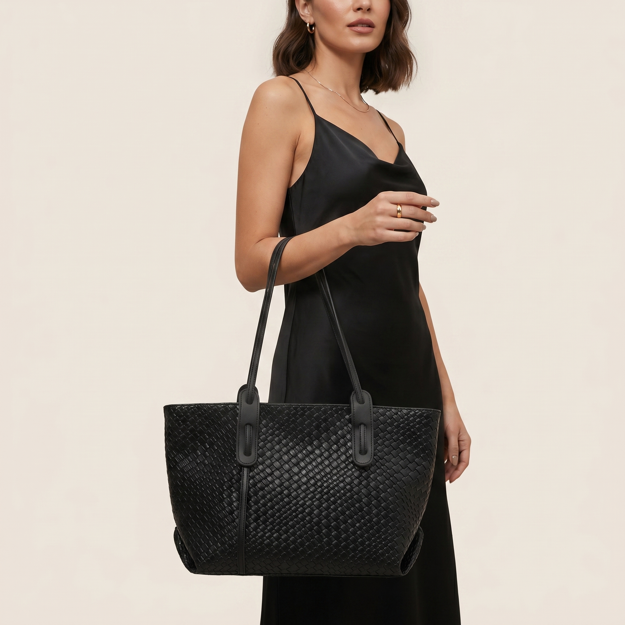 Norrielle Women’s Retro Woven Shoulder Tote Soft Leather