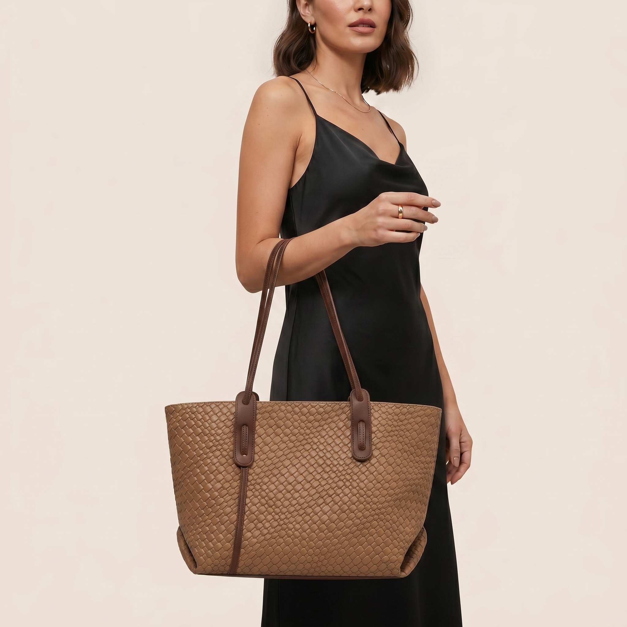 Norrielle Women’s Retro Woven Shoulder Tote Soft Leather