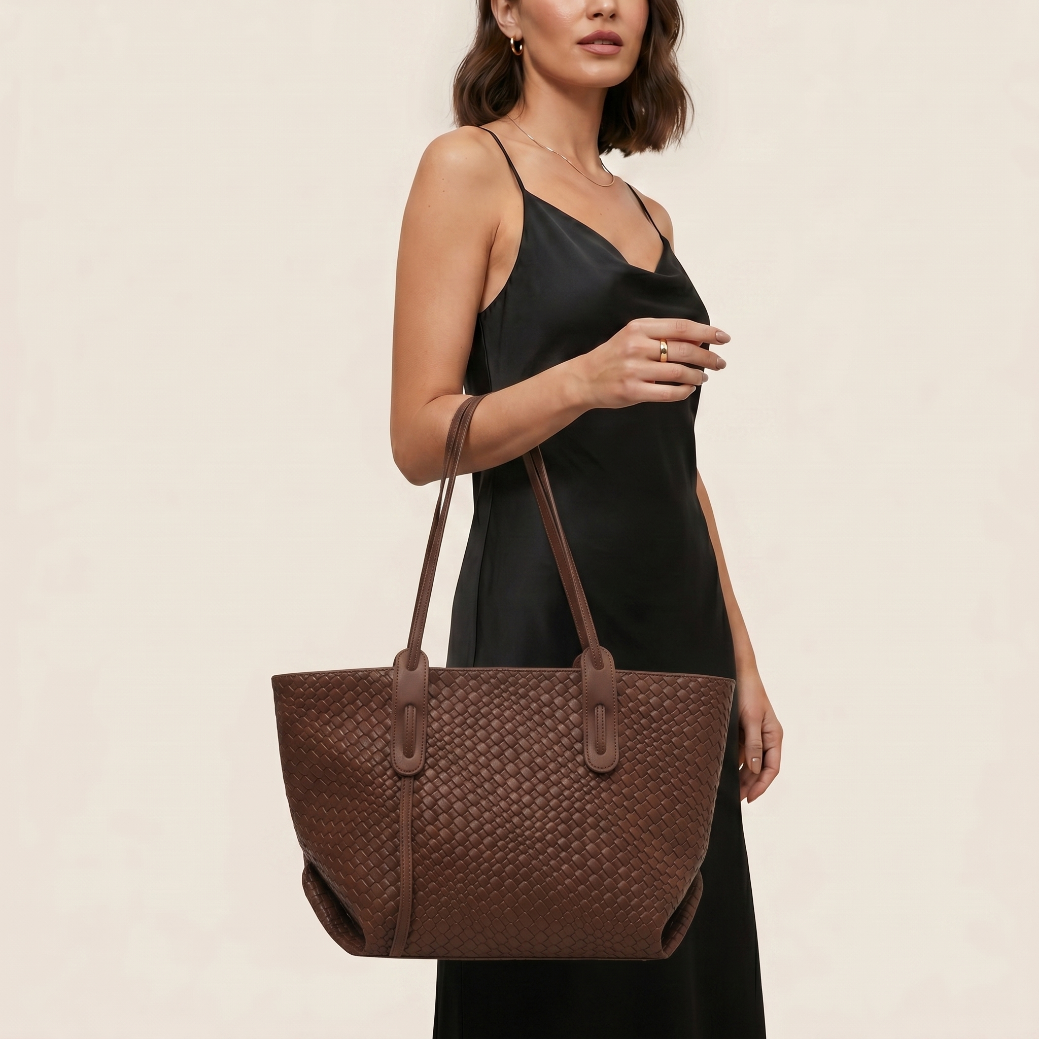 Norrielle Women’s Retro Woven Shoulder Tote Soft Leather