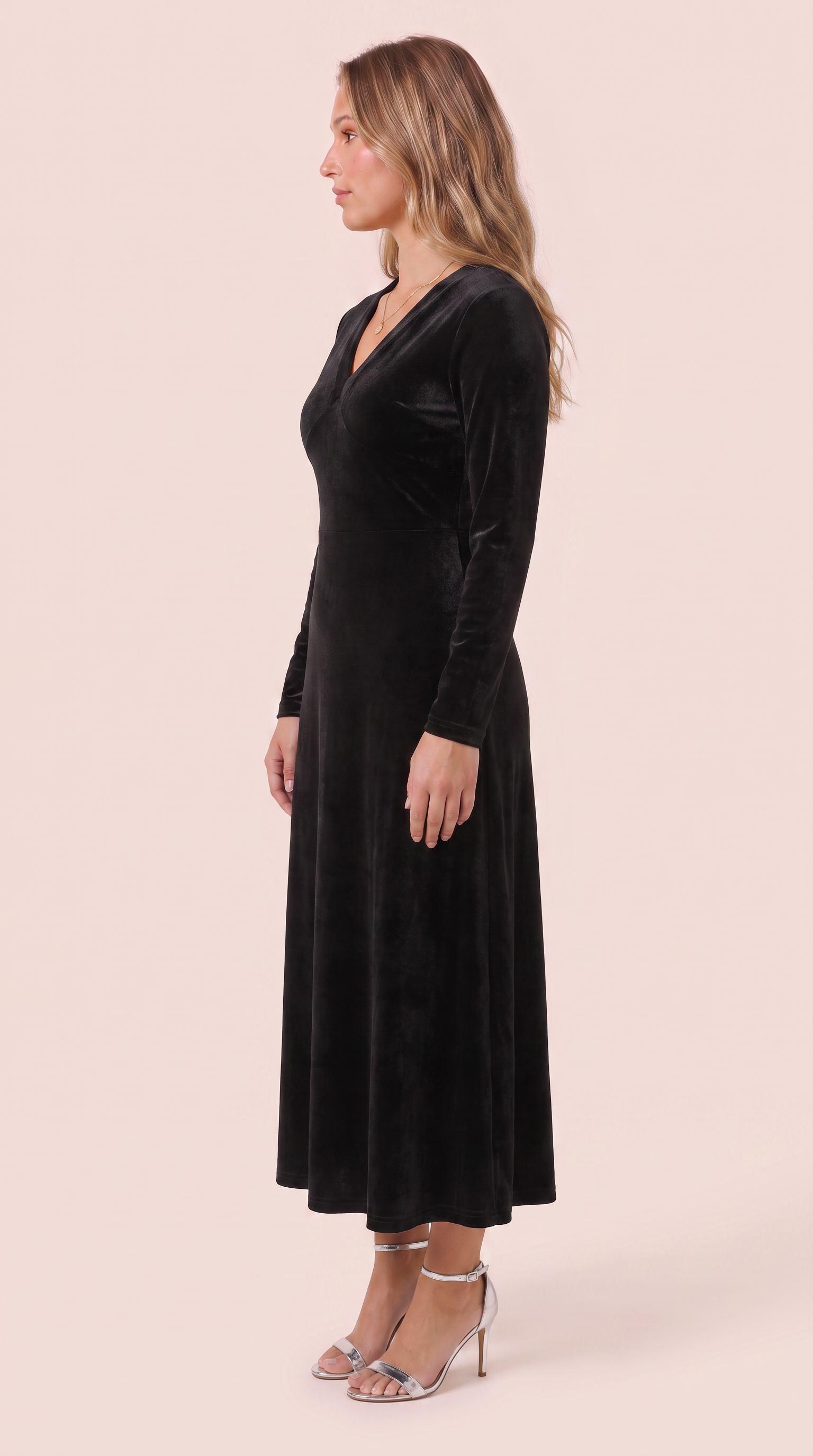 Veloura | Velvet Evening Maxi Dress