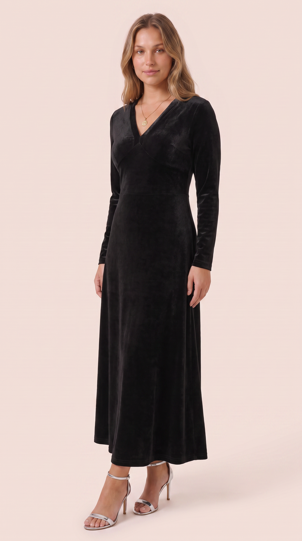 Veloura | Velvet Evening Maxi Dress
