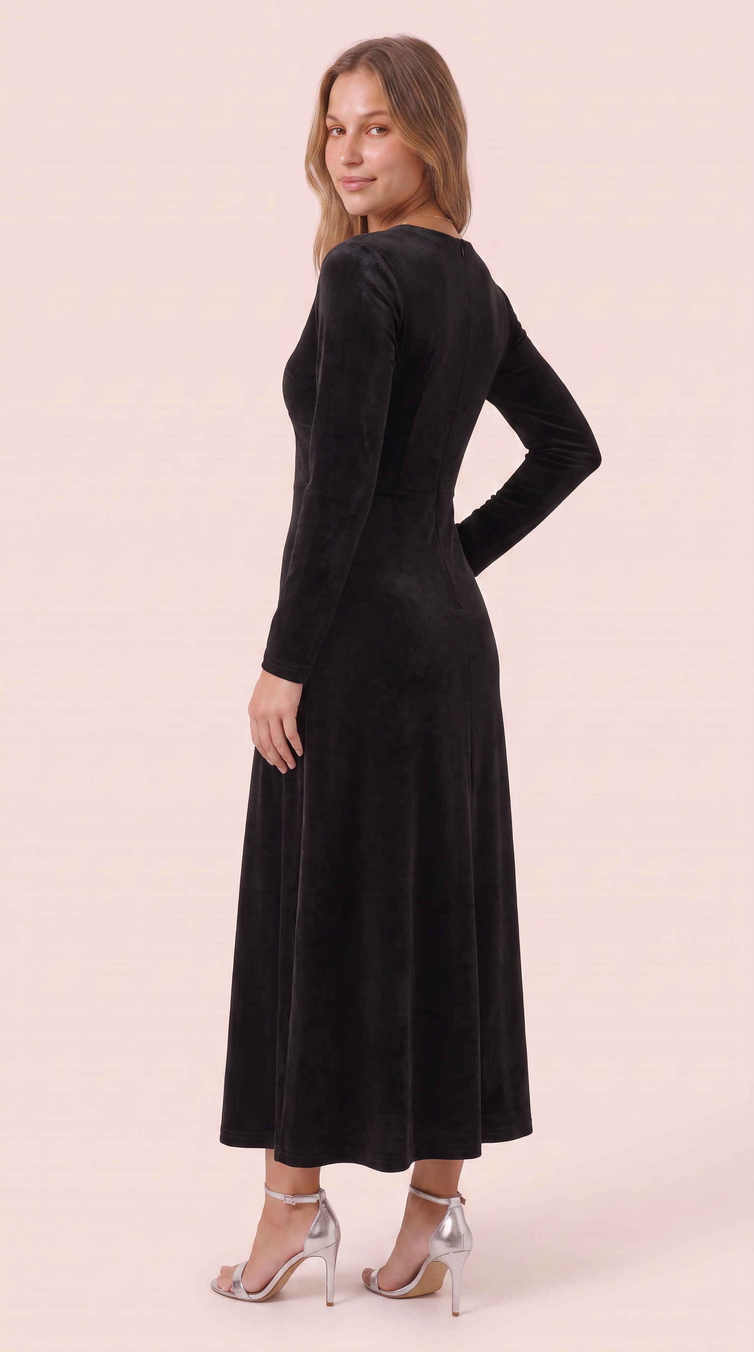 Veloura | Velvet Evening Maxi Dress